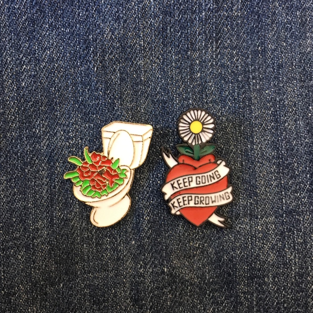 Flowery pin set